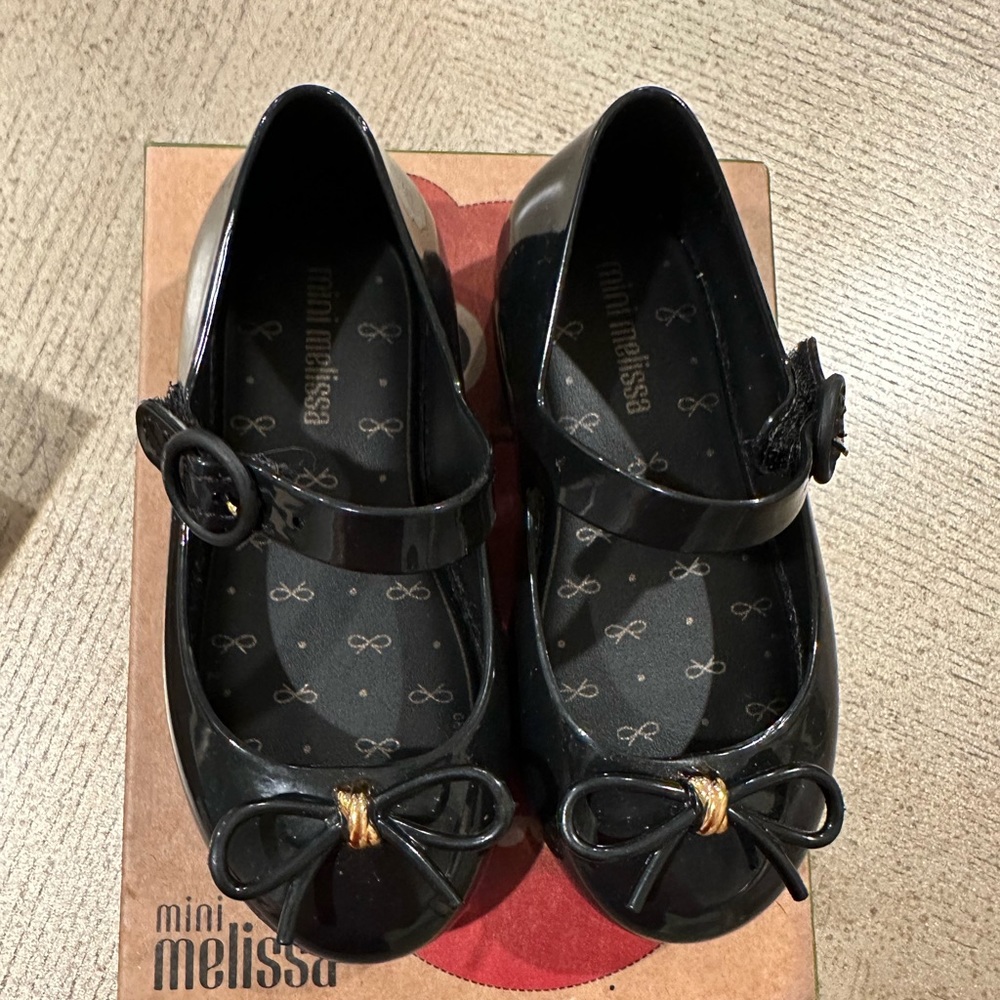 Mini Melissa in Black with Bow